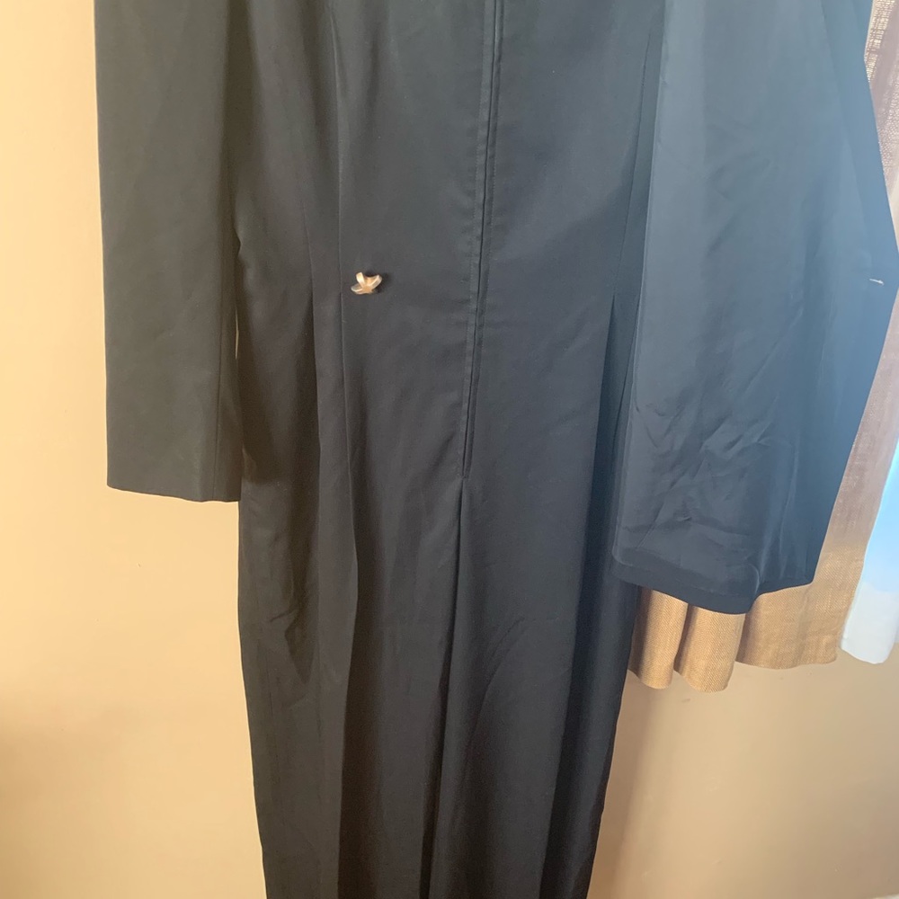 Suit - Picture 4 of 5